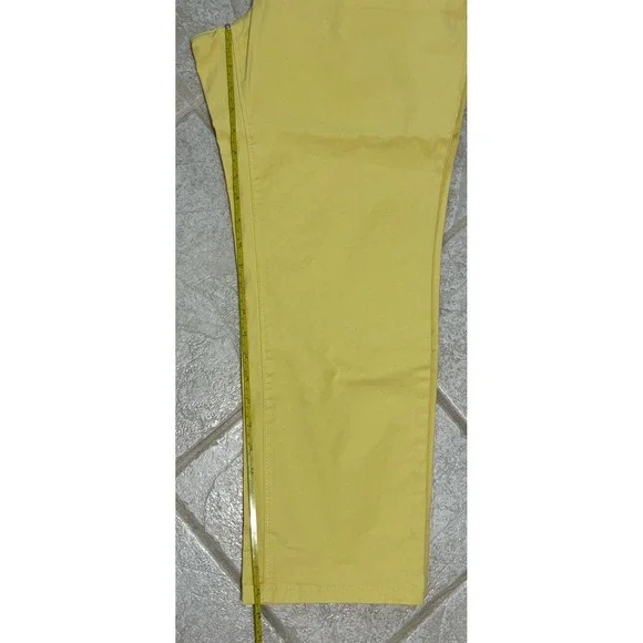 NWT LOFT Girlfriend Chino 16 Petite, Yellow, Slim Thru Hips, NWT, Cotton Blend - Picture 2 of 6